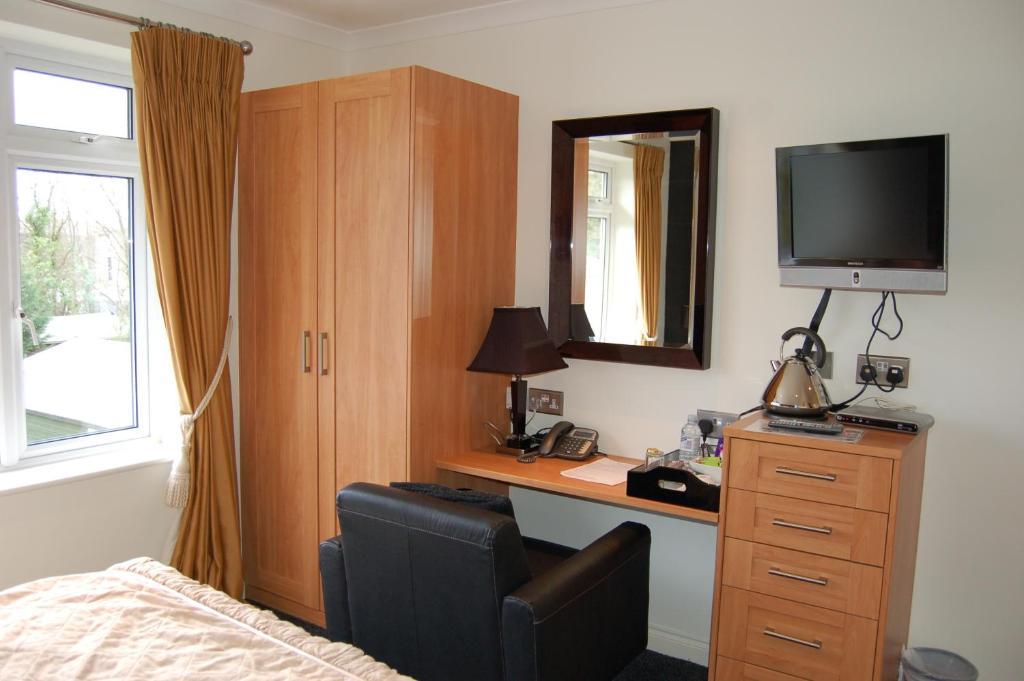 Elizabeth House Hotel Bracknell Ngoại thất bức ảnh
