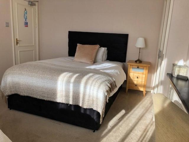 Elizabeth House Hotel Bracknell Ngoại thất bức ảnh